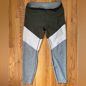 Outdoor Voices Spring 7/8 Colorblocked Legging - L - Green/Cream/Gray